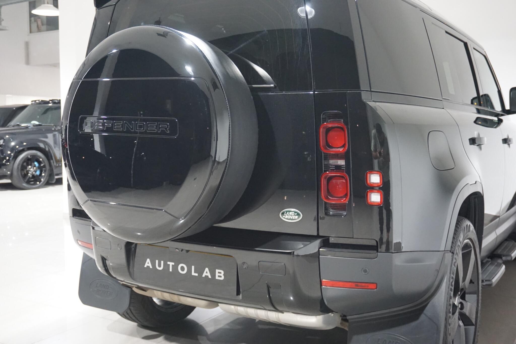Land Rover Defender 110 3.0 D250 MHEV HSE Hard Top SUV 5dr Diesel Auto 4WD MWB Euro 6 (s/s) (250 ps)